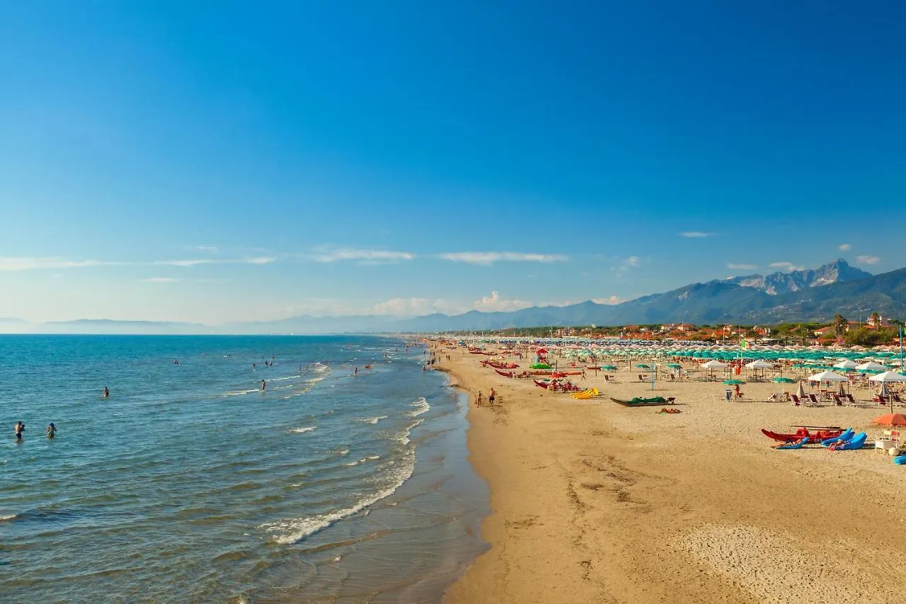 Apartment Casa Tirrena 600M From Sea - Happy Rentals Marina di Massa