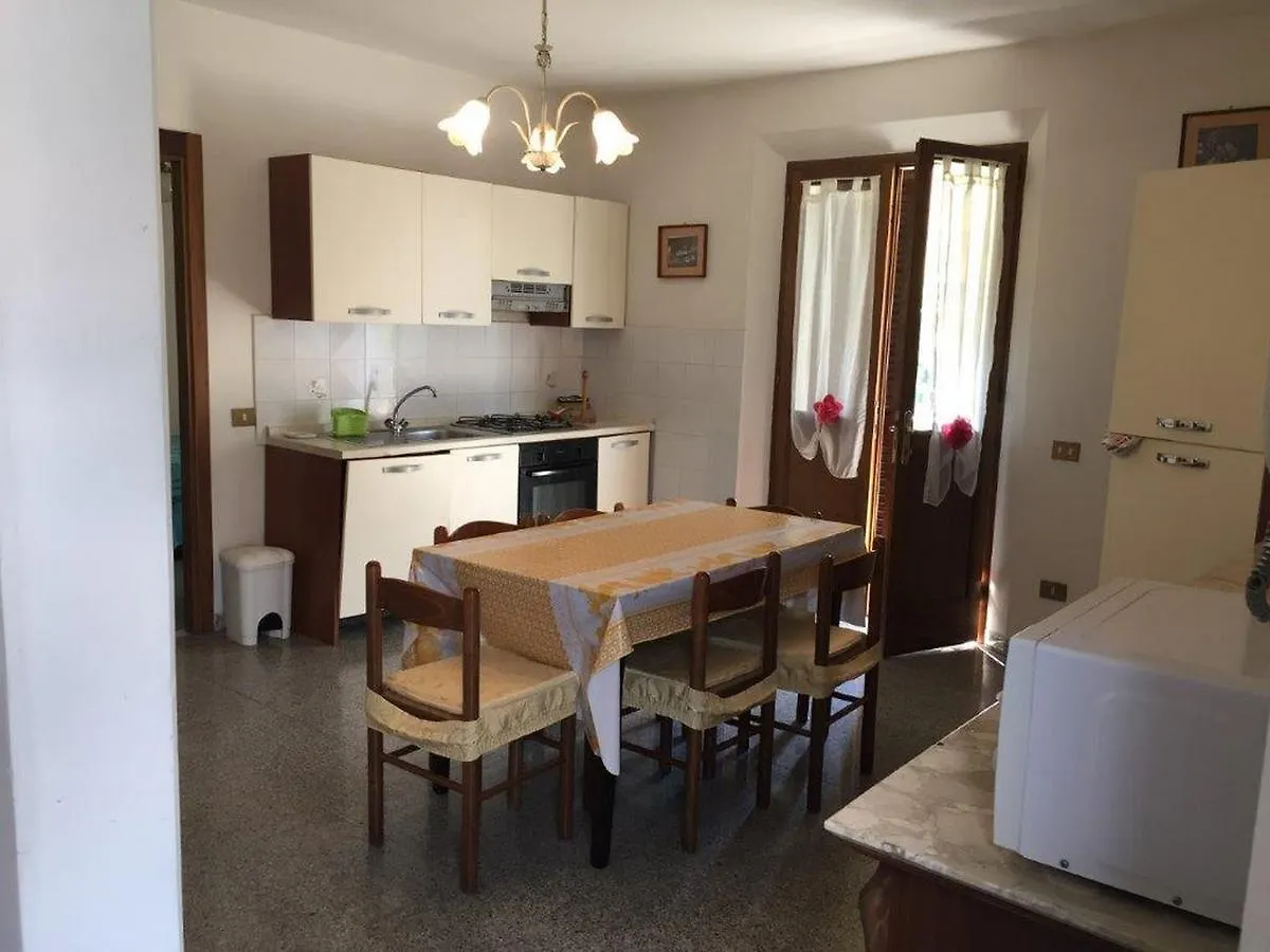 Casa Tirrena 600M From Sea - Happy Rentals Marina di Massa Apartment